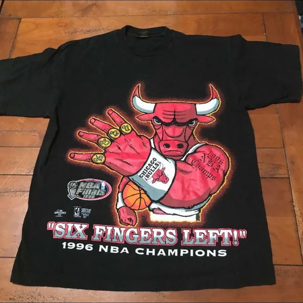 Chicago Bulls 1996 Championship Shirt Changes Tag